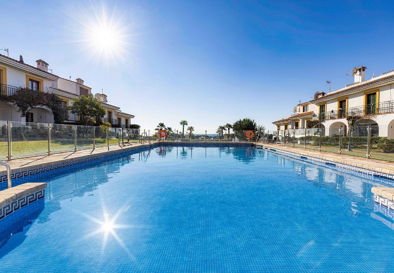 Townhouse in Mijas Costa - Classic 2 Bed Andalusian Townhouse 500m From Beach 