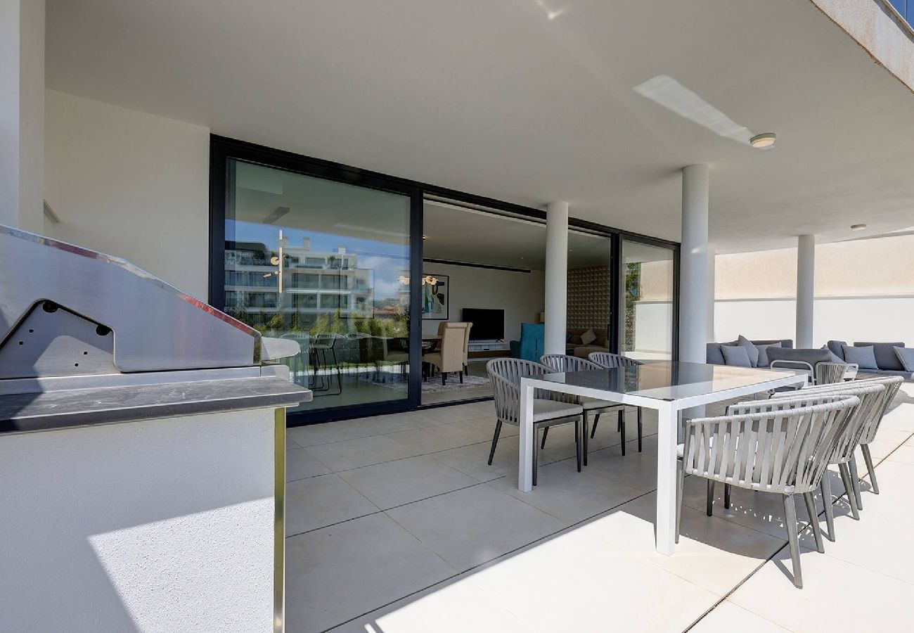 Apartment in Fuengirola - Modern El Higueron West Apt with Private Garden & BBQ