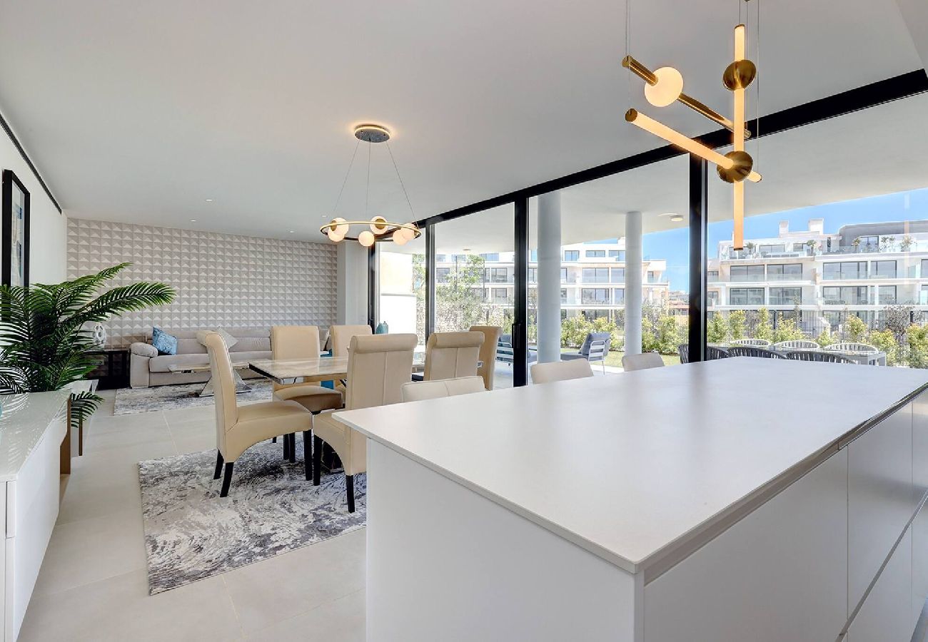 Apartment in Fuengirola - Modern El Higueron West Apt with Private Garden & BBQ