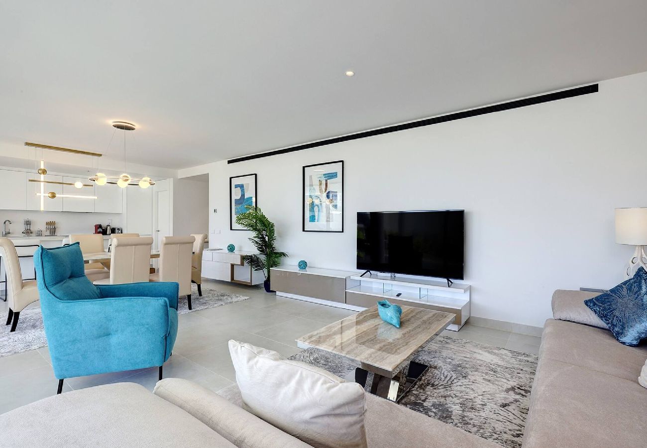 Apartment in Fuengirola - Modern El Higueron West Apt with Private Garden & BBQ