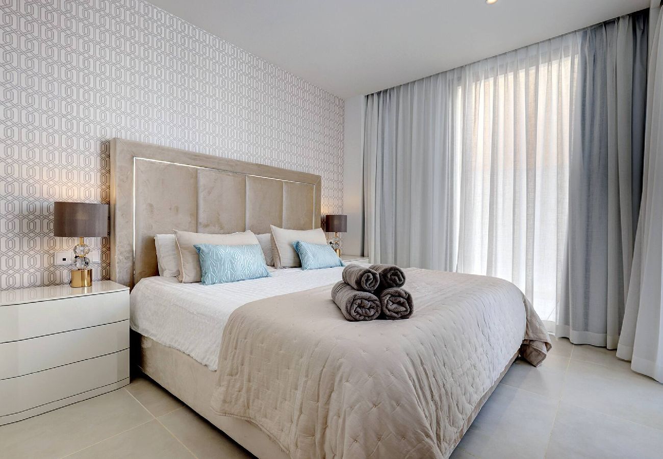 Apartment in Fuengirola - Modern El Higueron West Apt with Private Garden & BBQ
