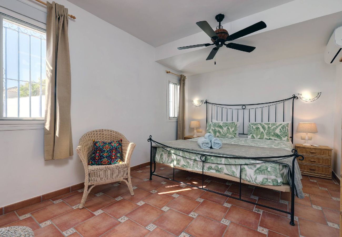 Villa in Fuengirola - Spacious 3 Bed Villa with Private Pool