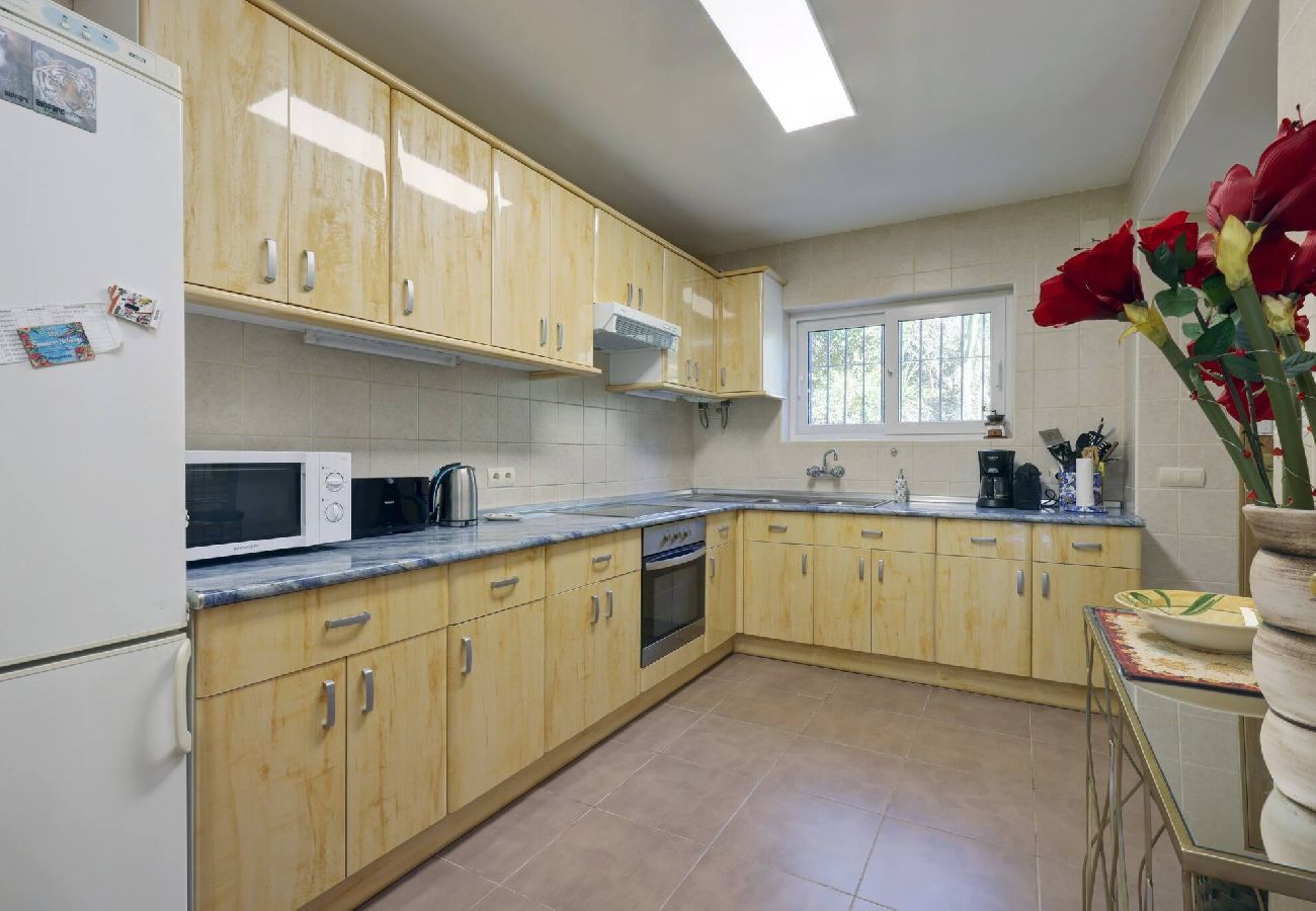 Villa in Fuengirola - Spacious 3 Bed Villa with Private Pool