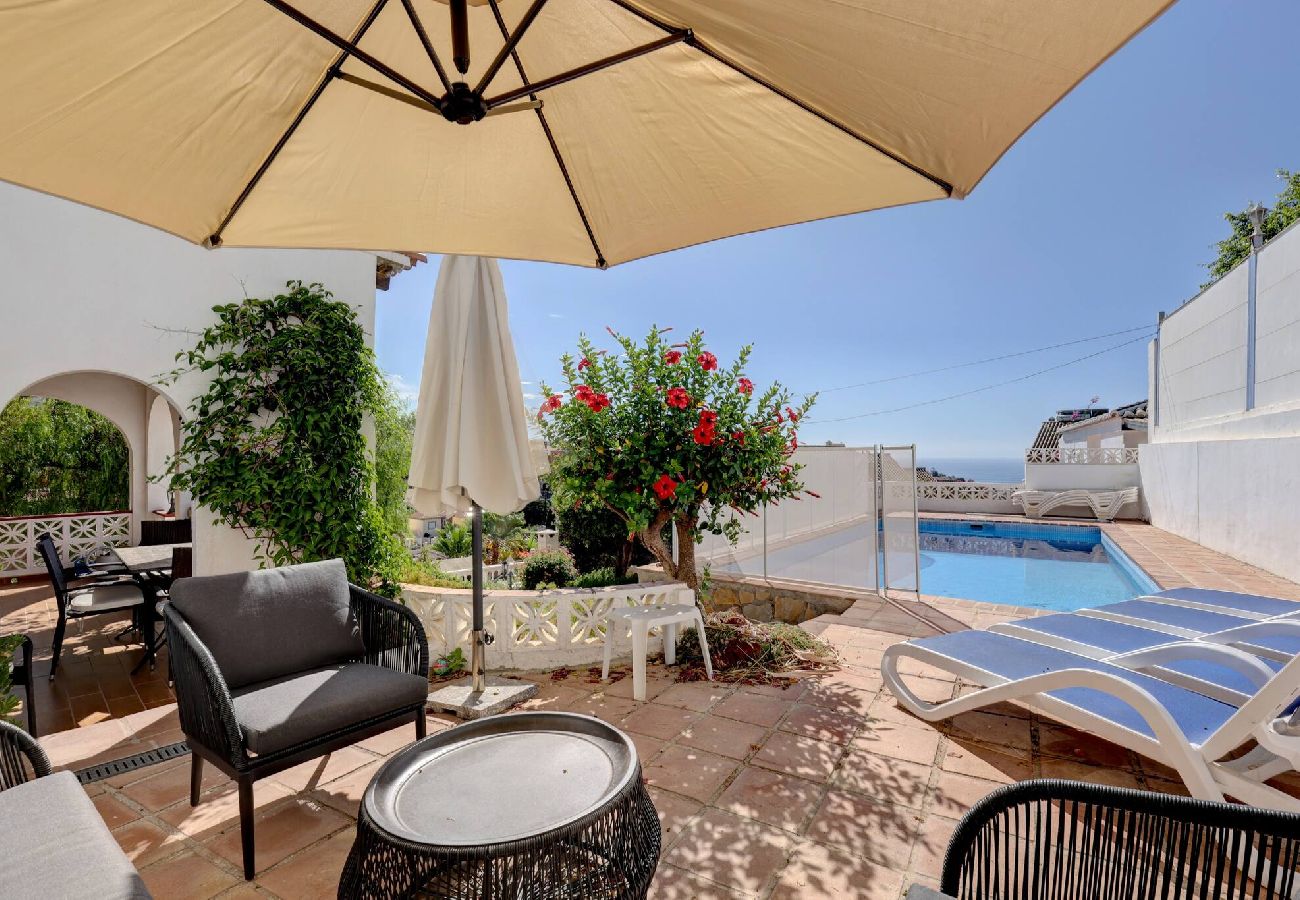 Villa in Fuengirola - Spacious 3 Bed Villa with Private Pool
