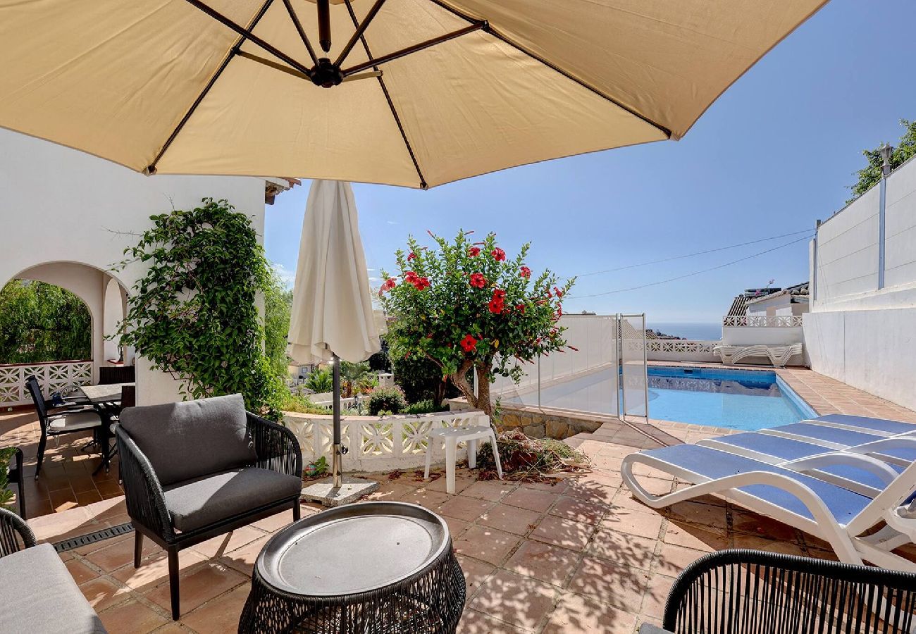 Villa in Fuengirola - Spacious 3 Bed Villa with Private Pool