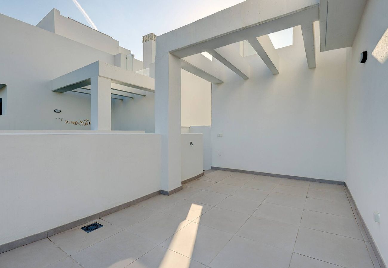 Apartment in Málaga - Modern Apartment in Trendy La Cala Golf Resort 