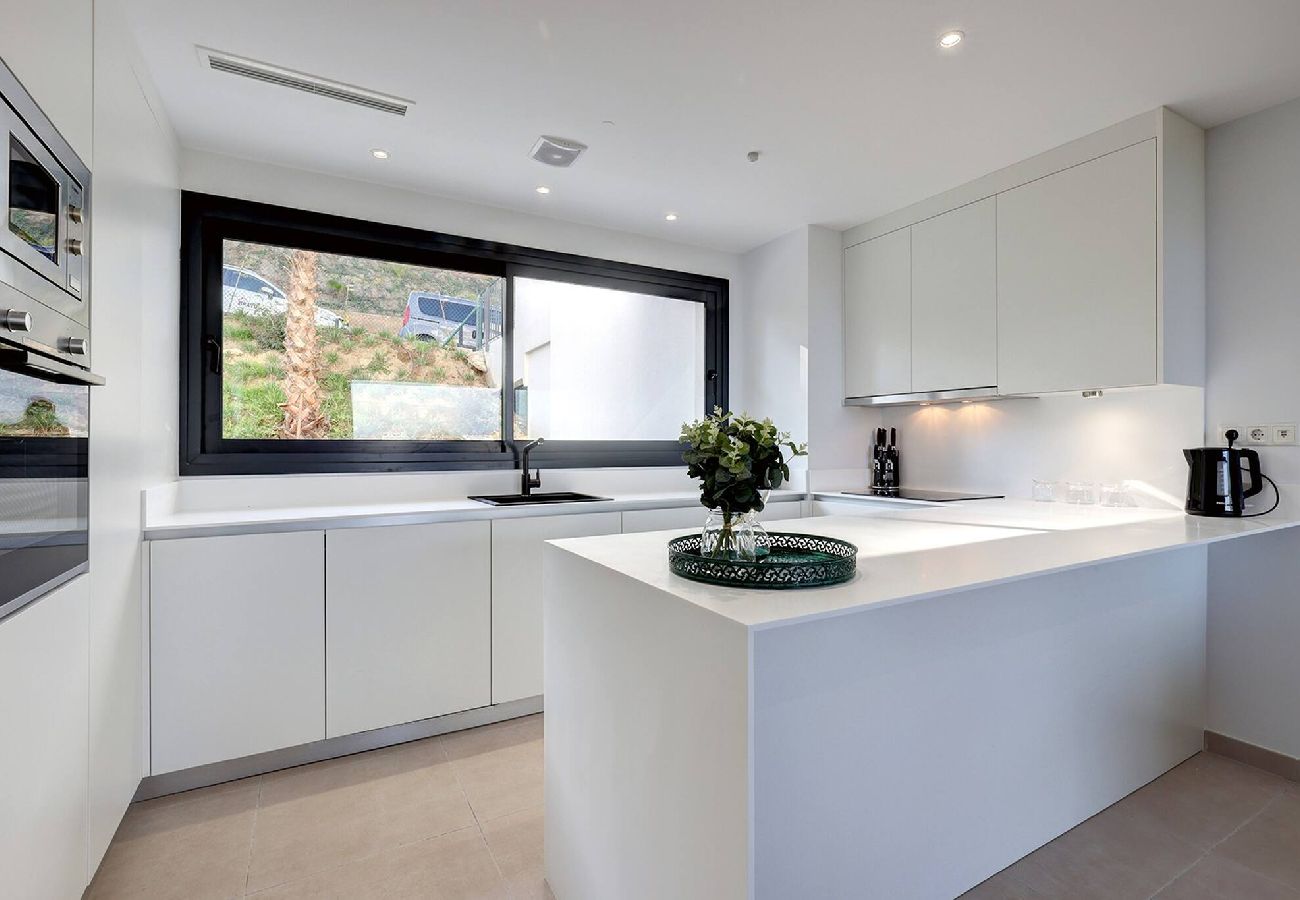 Apartment in Málaga - Modern Apartment in Trendy La Cala Golf Resort 