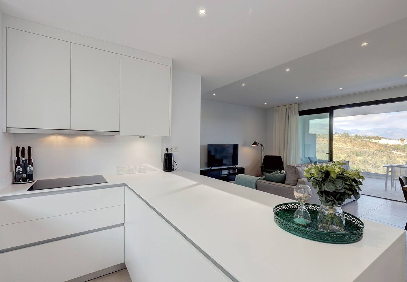 Apartment in Málaga - Modern Apartment in Trendy La Cala Golf Resort 