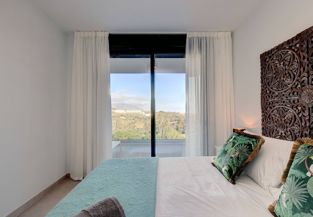 Apartment in Málaga - Modern Apartment in Trendy La Cala Golf Resort 