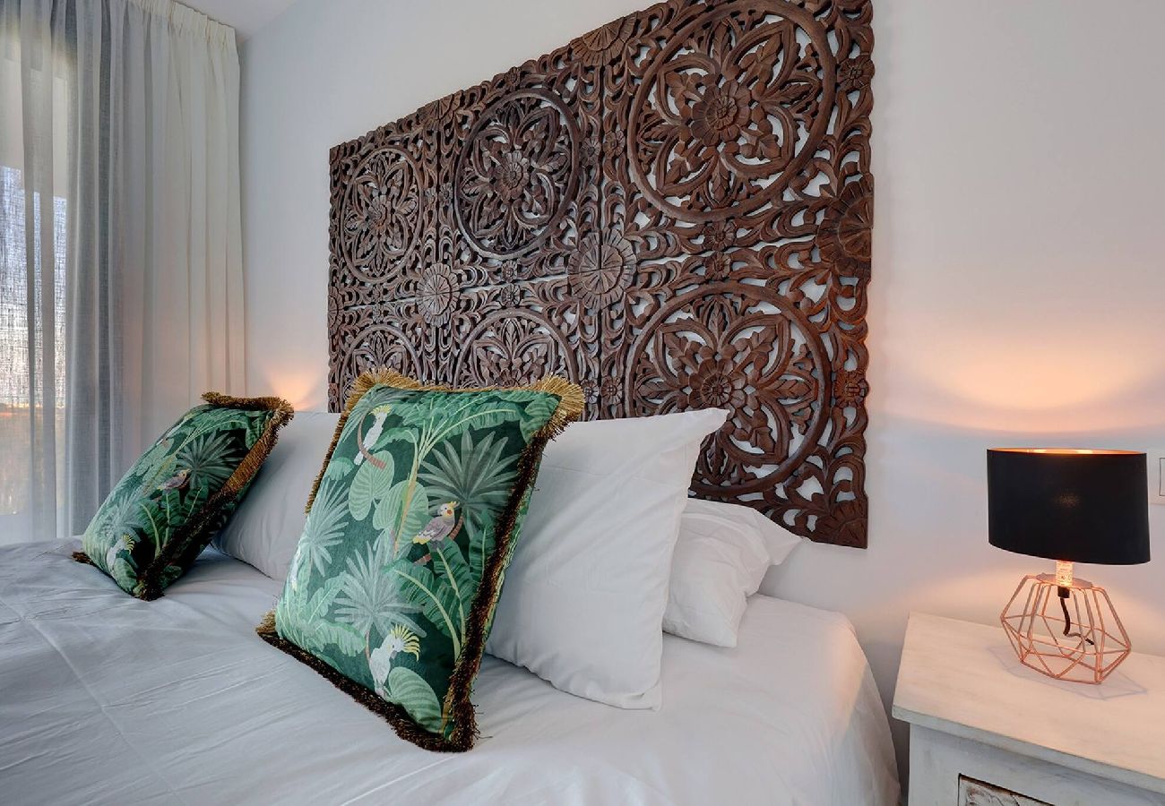 Apartment in Málaga - Modern Apartment in Trendy La Cala Golf Resort 