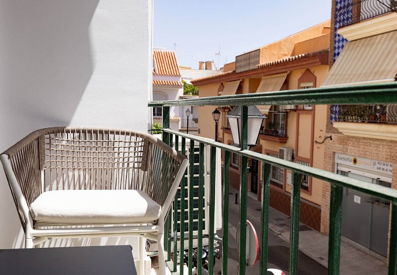 Apartment in Fuengirola - Stylish & Modern Fuengirola Apt, Near Beach 