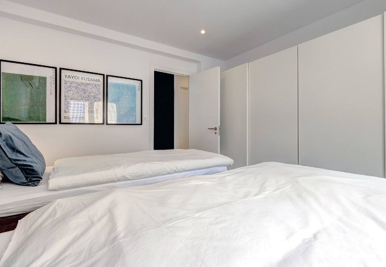Apartment in Fuengirola - Stylish & Modern Fuengirola Apt, Near Beach 