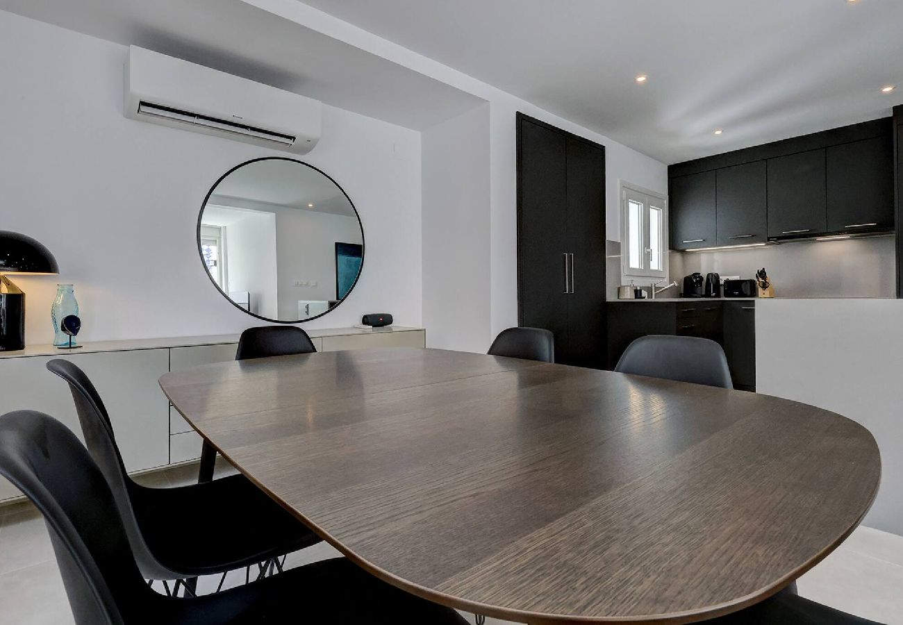 Apartment in Fuengirola - Stylish & Modern Fuengirola Apt, Near Beach 