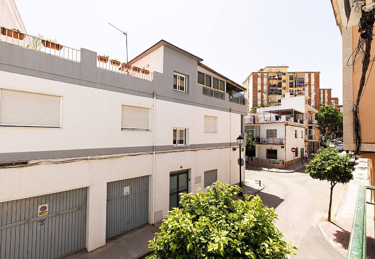 Apartment in Fuengirola - Stylish & Modern Fuengirola Apt, Near Beach 