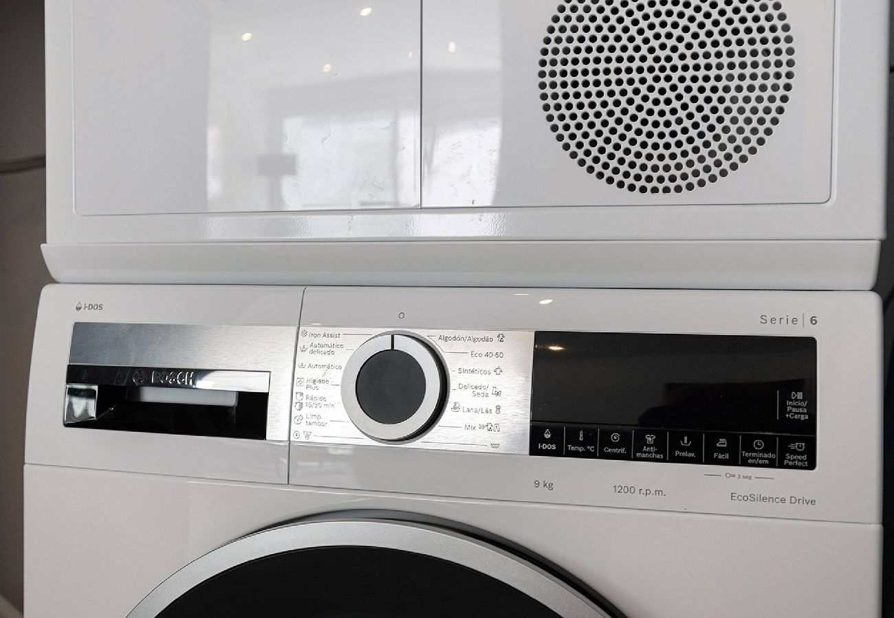 Apartment in Fuengirola - Stylish & Modern Fuengirola Apt, Near Beach 