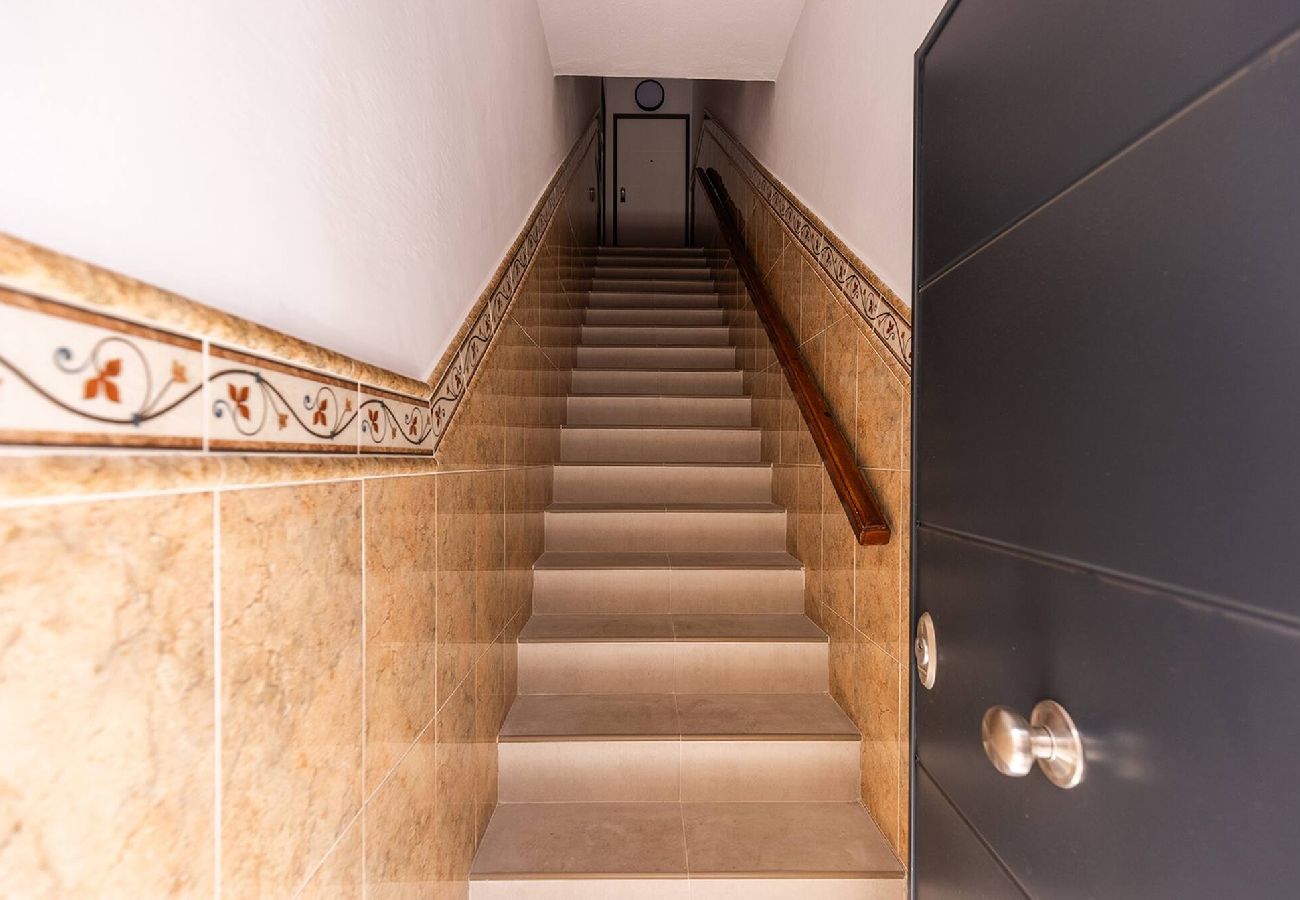 Apartment in Fuengirola - Stylish & Modern Fuengirola Apt, Near Beach 