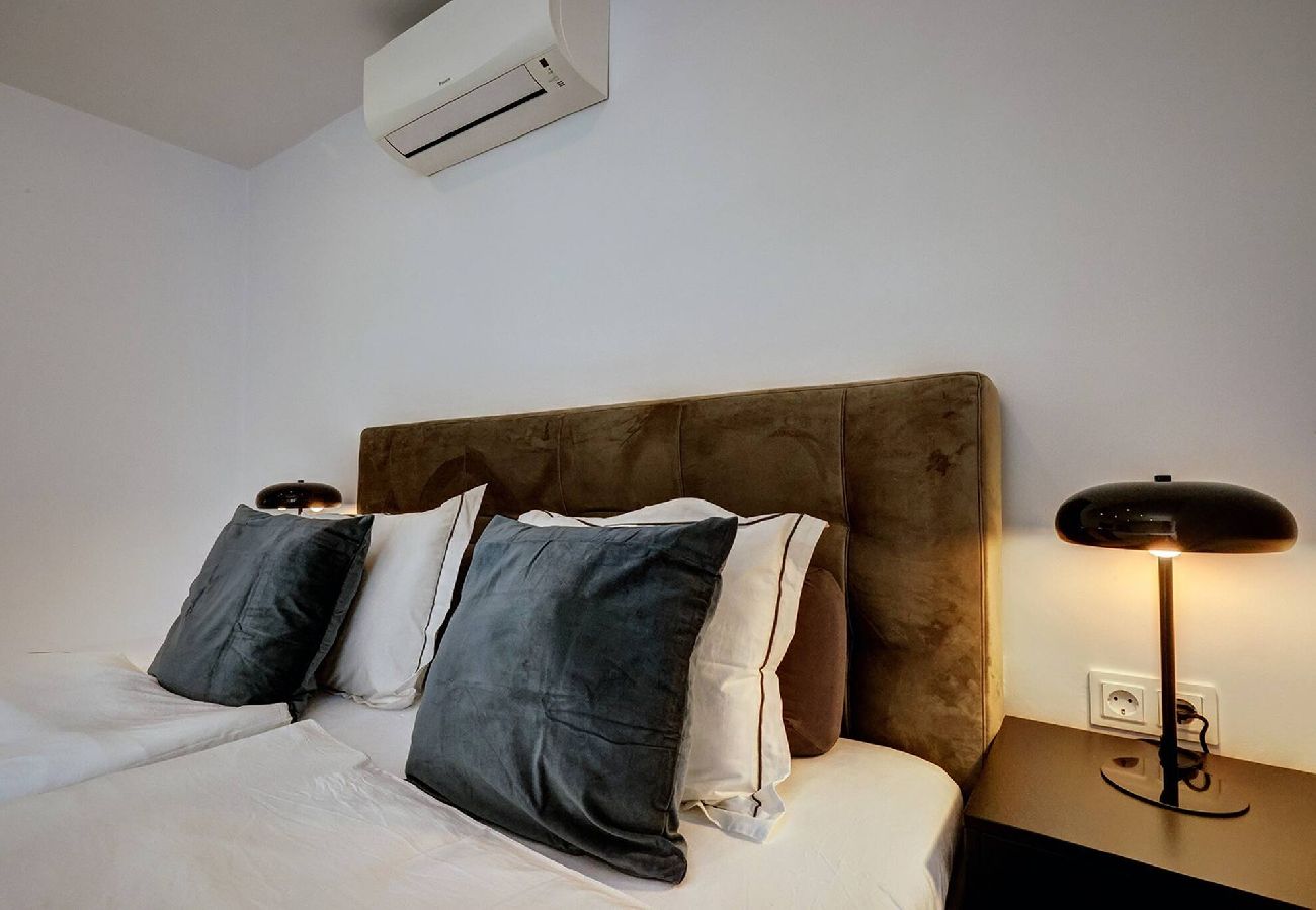 Apartment in Fuengirola - Stylish & Modern Fuengirola Apt, Near Beach 