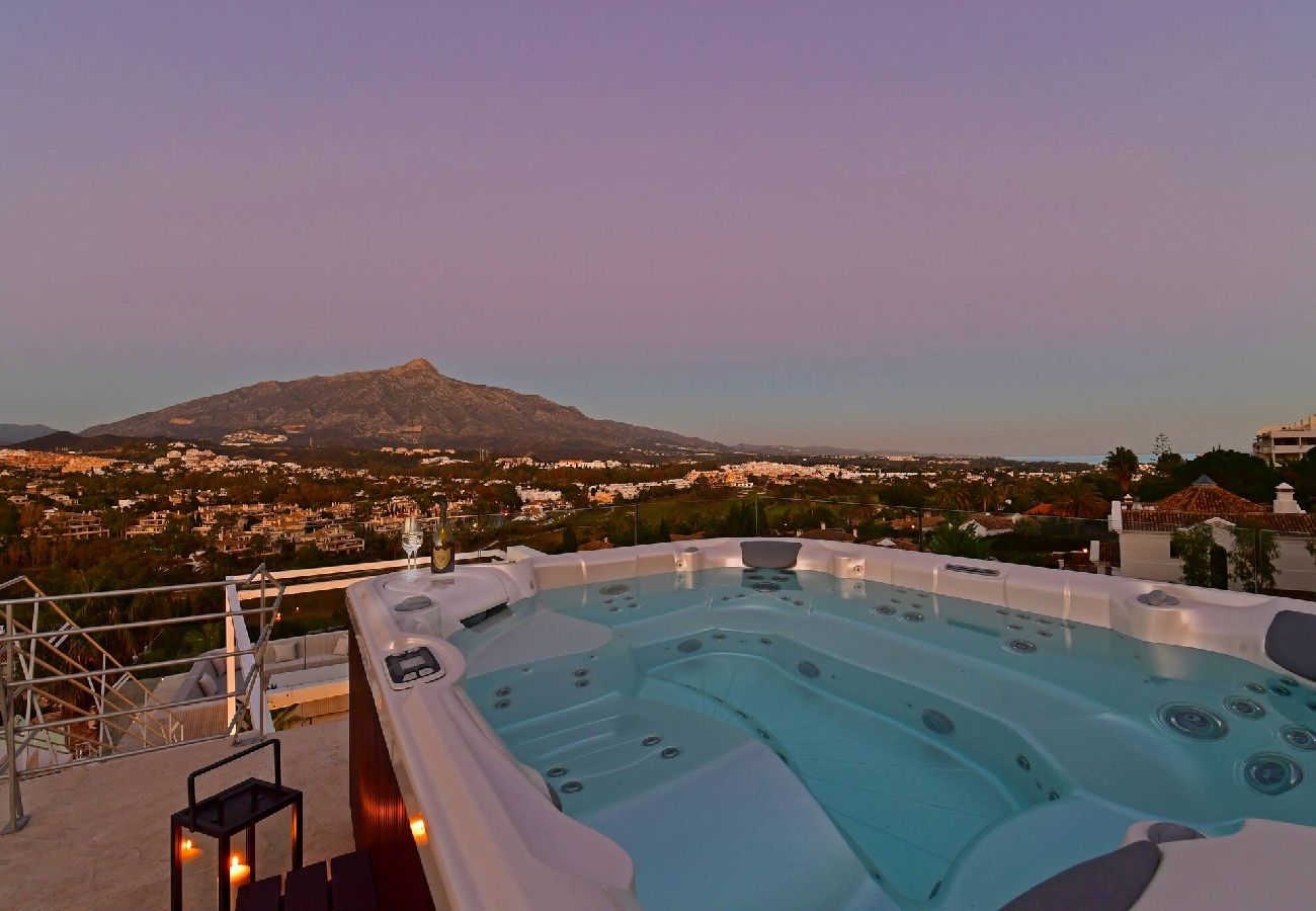 Villa in Marbella - Stunning Sea Views Marbella Villa, Private Pool and Jacuzzi 
