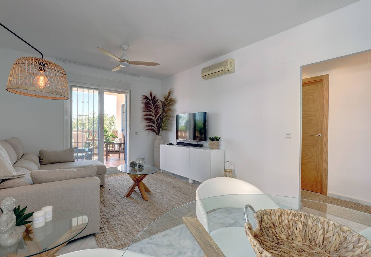 Apartment in Mijas Costa - Welcoming 2 Bed Apartment Views of Miraflores Golf 