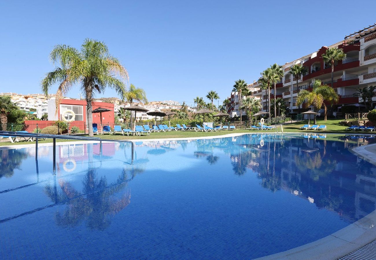 Apartment in Mijas Costa - Welcoming 2 Bed Apartment Views of Miraflores Golf 