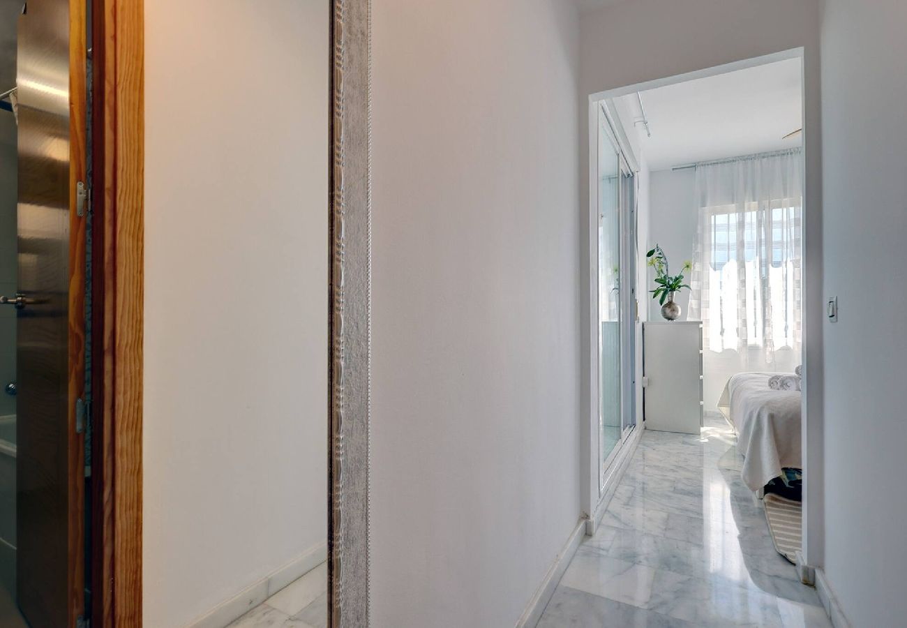 Apartment in Mijas Costa - Welcoming 2 Bed Apartment Views of Miraflores Golf 