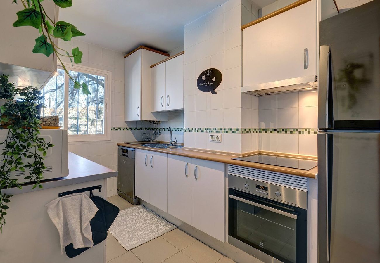 Apartment in Mijas Costa - Welcoming 2 Bed Apartment Views of Miraflores Golf 