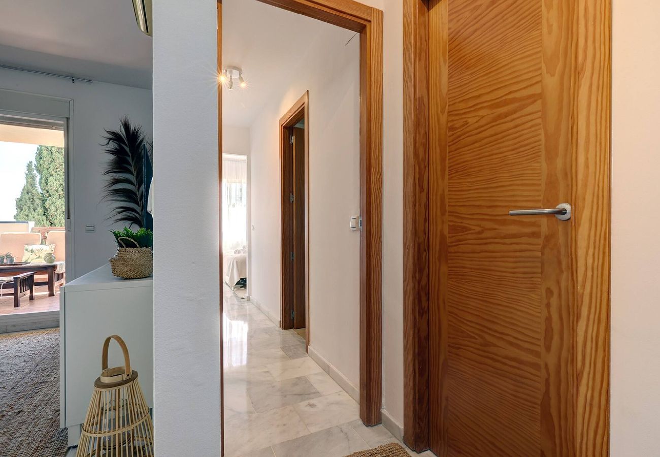 Apartment in Mijas Costa - Welcoming 2 Bed Apartment Views of Miraflores Golf 
