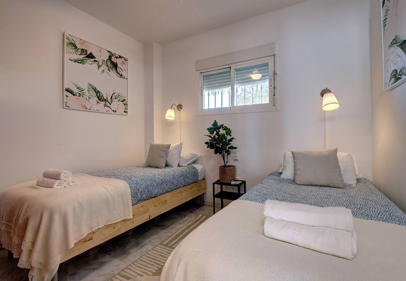 Apartment in Mijas Costa - Welcoming 2 Bed Apartment Views of Miraflores Golf 