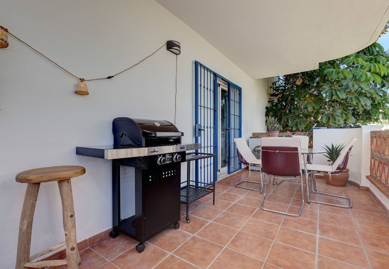 Apartment in Mijas Costa - Welcoming 2 Bed Apartment Views of Miraflores Golf 