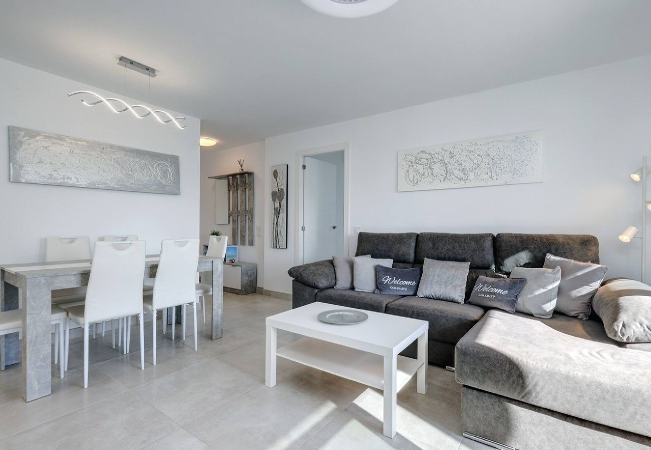 Apartment in Benalmádena - Stylish 3 Bed Ibensa Square Apt, near Beach & Bars