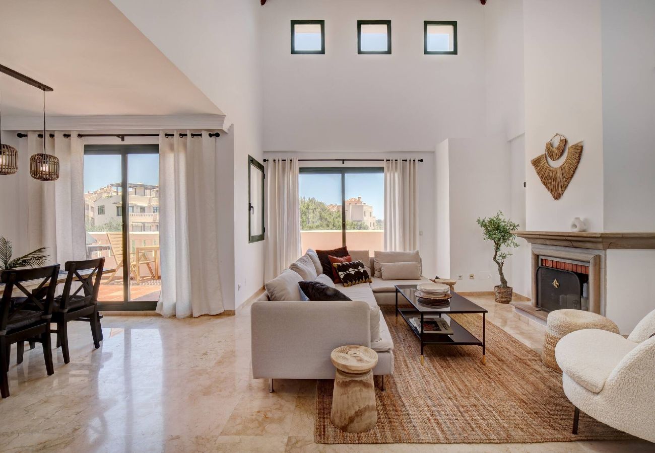 Apartment in Marbella - Santa Maria Elviria Golf Penthouse Private Terrace 