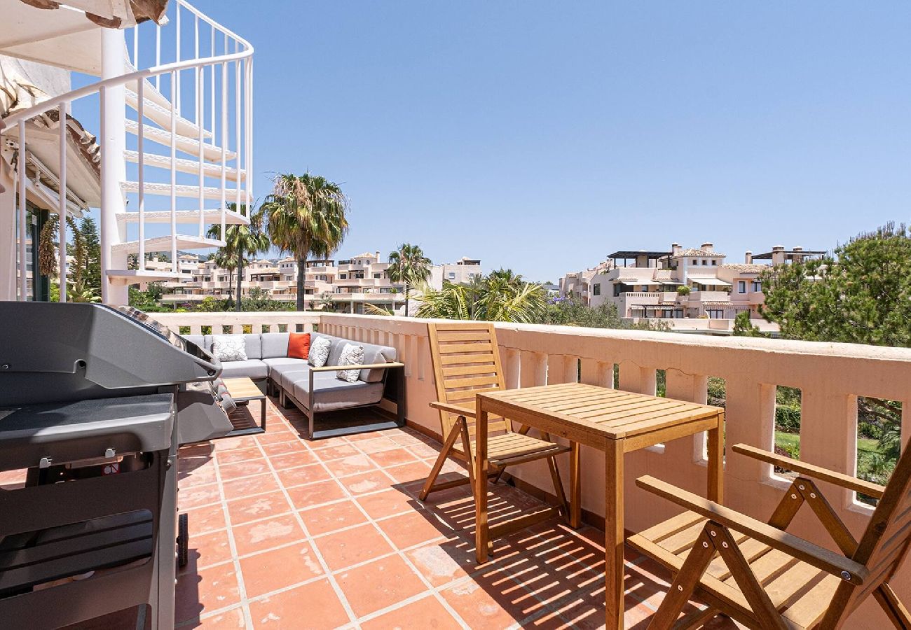 Apartment in Marbella - Santa Maria Elviria Golf Penthouse Private Terrace 