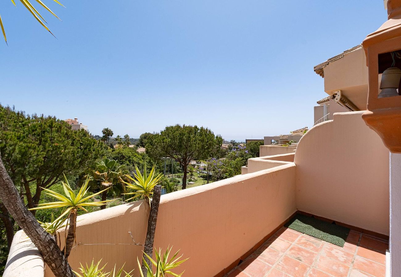 Apartment in Marbella - Santa Maria Elviria Golf Penthouse Private Terrace 