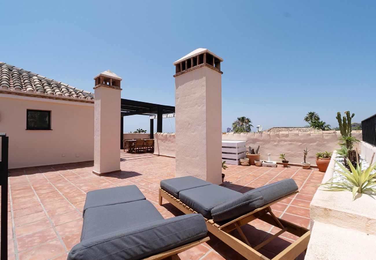 Apartment in Marbella - Santa Maria Elviria Golf Penthouse Private Terrace 