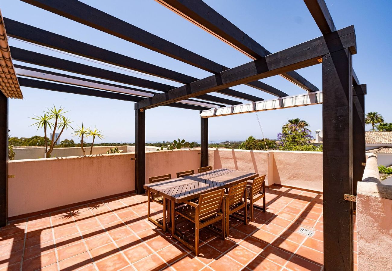 Apartment in Marbella - Santa Maria Elviria Golf Penthouse Private Terrace 