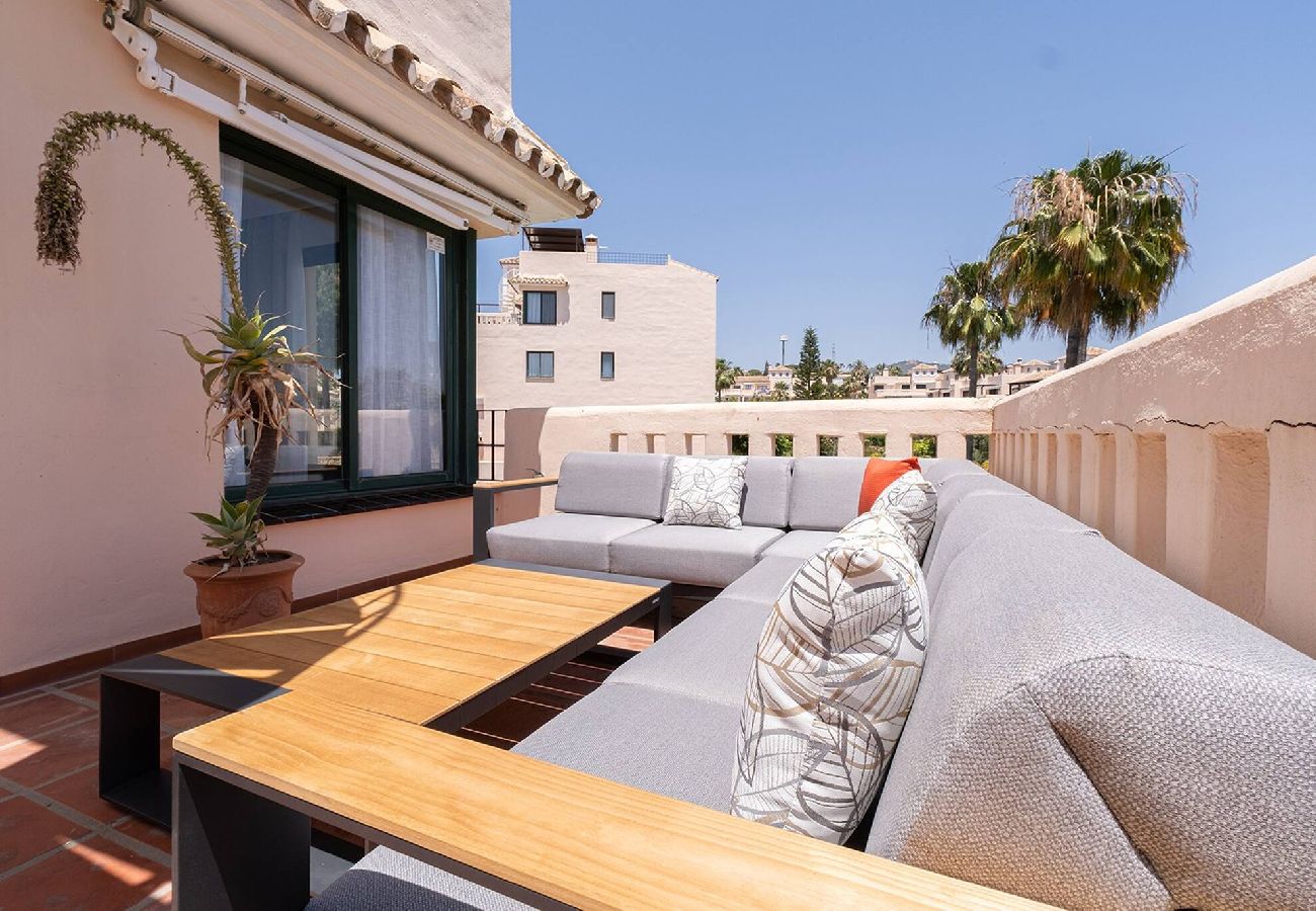 Apartment in Marbella - Santa Maria Elviria Golf Penthouse Private Terrace 