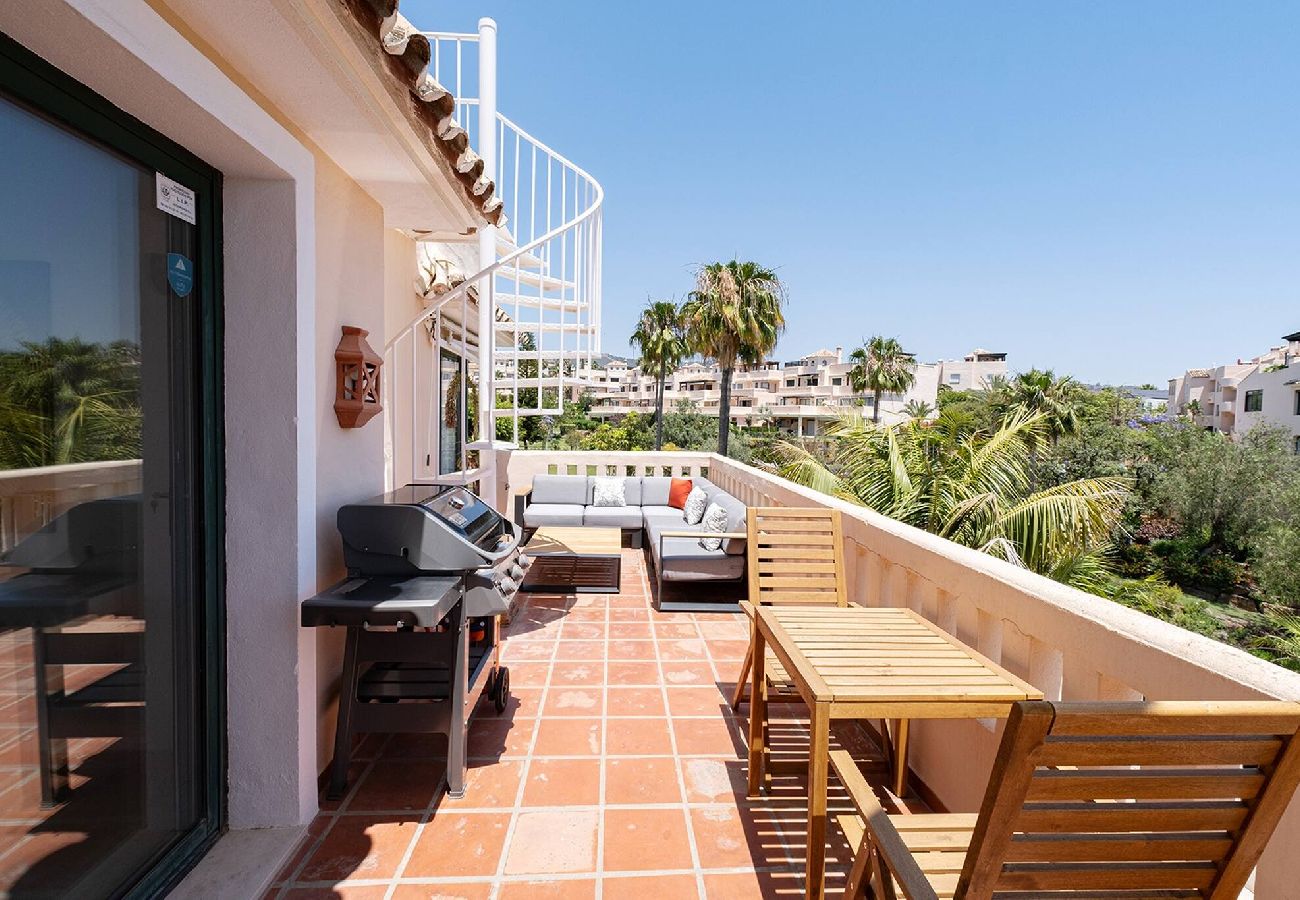 Apartment in Marbella - Santa Maria Elviria Golf Penthouse Private Terrace 