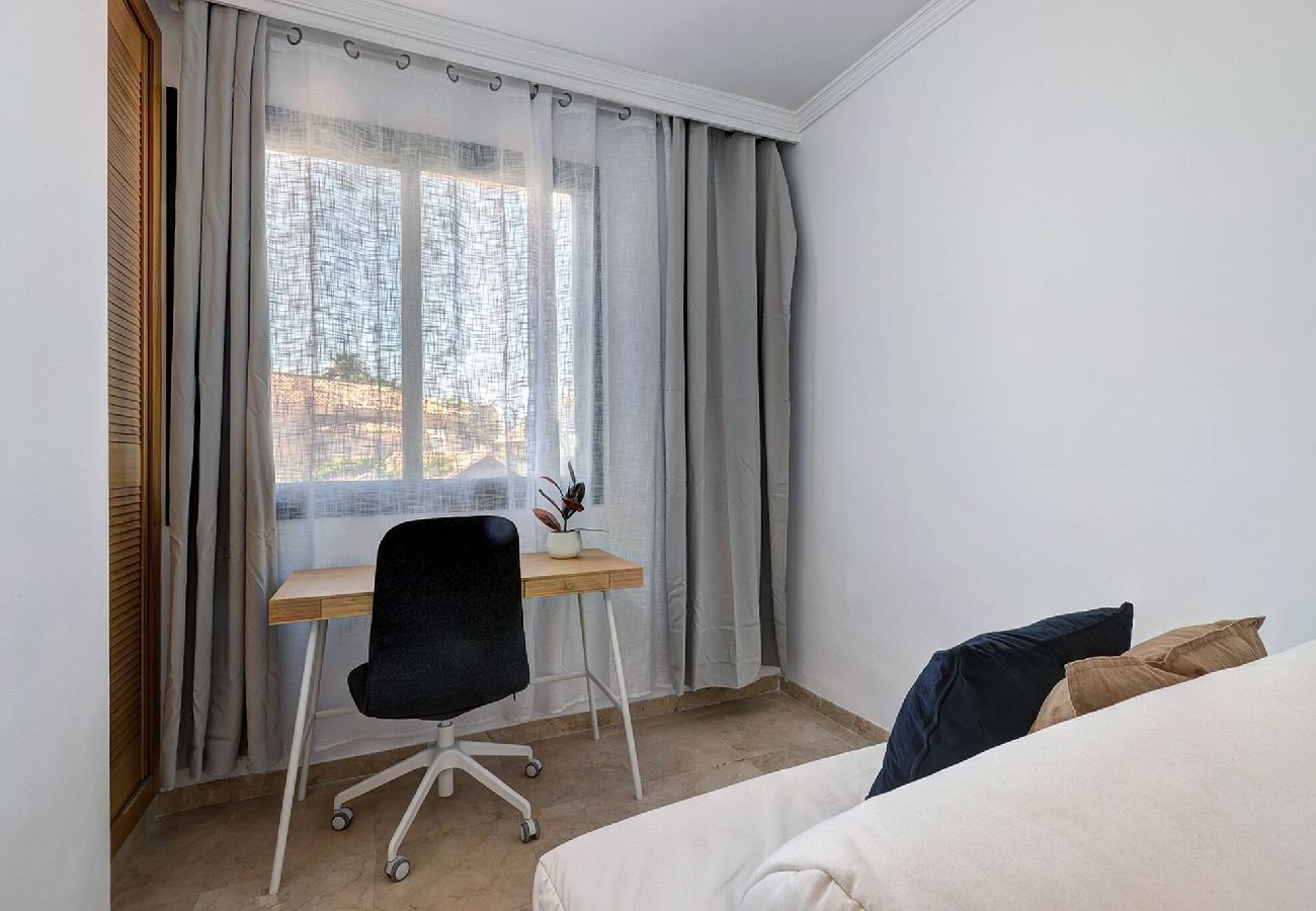 Apartment in Marbella - Santa Maria Elviria Golf Penthouse Private Terrace 