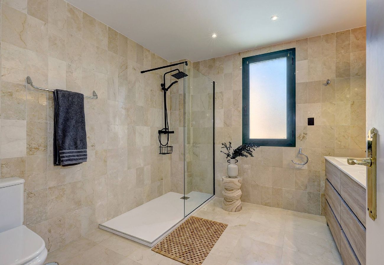 Apartment in Marbella - Santa Maria Elviria Golf Penthouse Private Terrace 