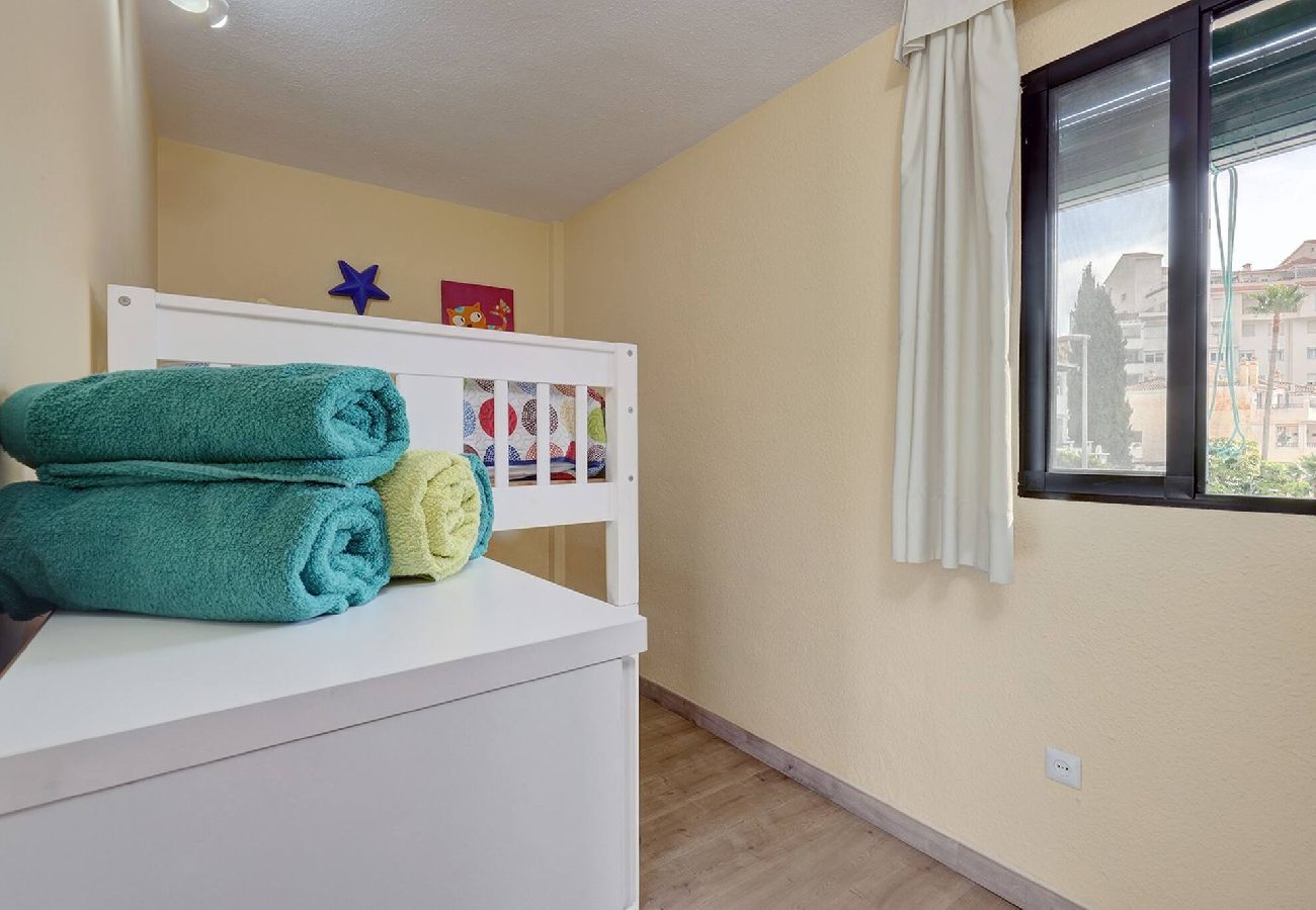Apartment in Benalmádena - Pueblo Evita Club, Private 2 Bed Apt Near Beach 