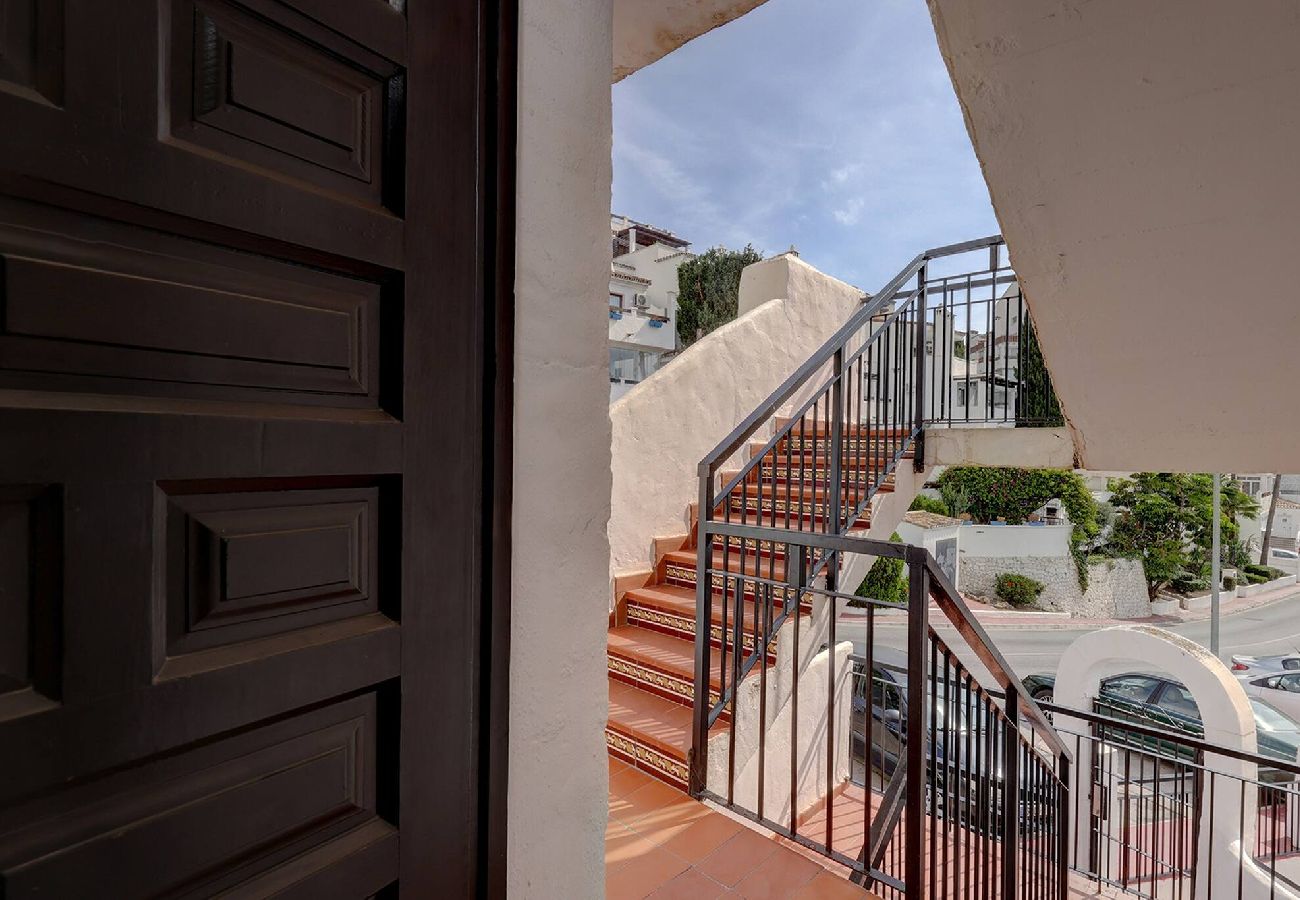 Apartment in Benalmádena - Pueblo Evita Club, Private 2 Bed Apt Near Beach 