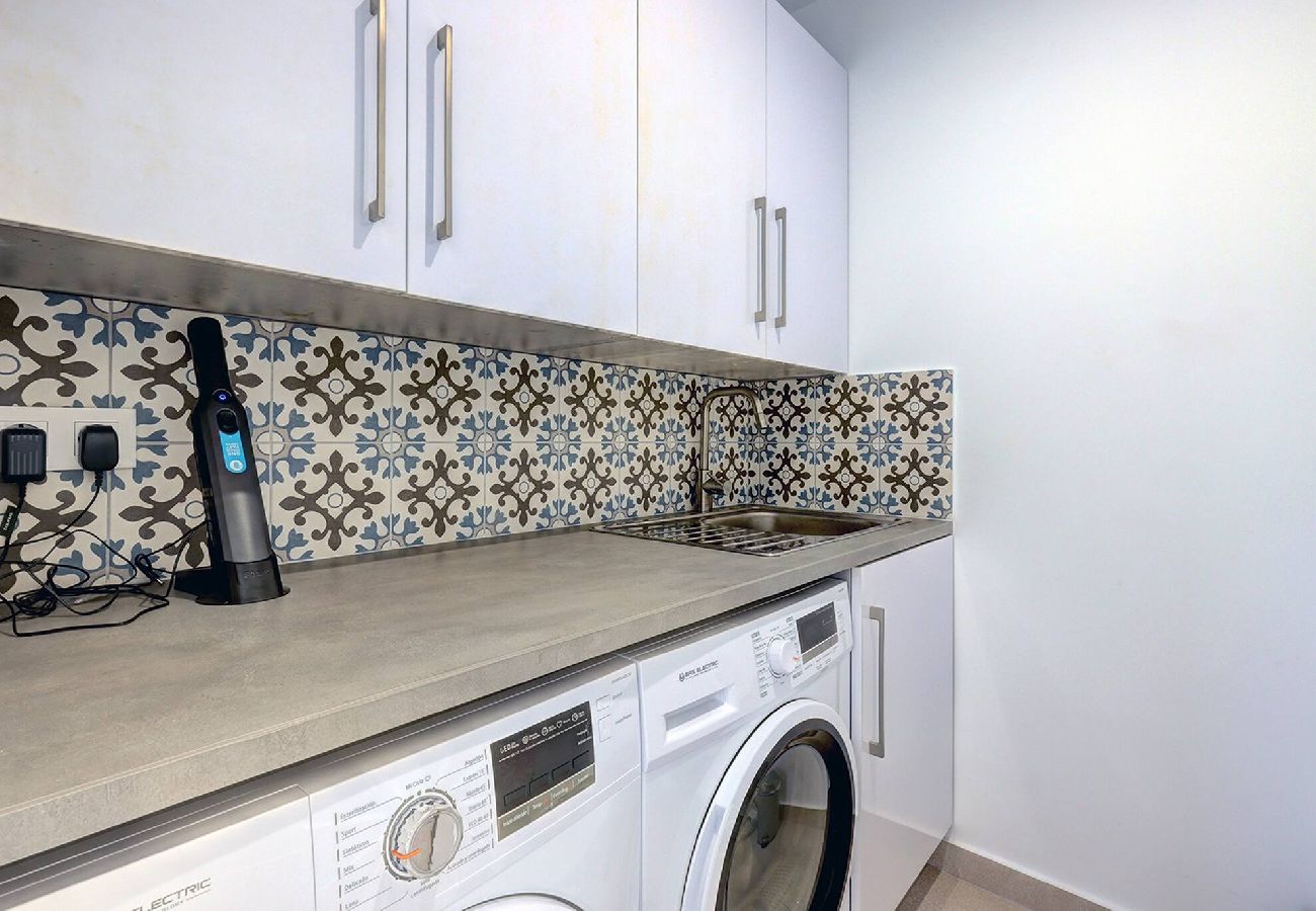 Villa in Mijas Costa - Luxury La Cala Villa, Private Pool and Sea Views 