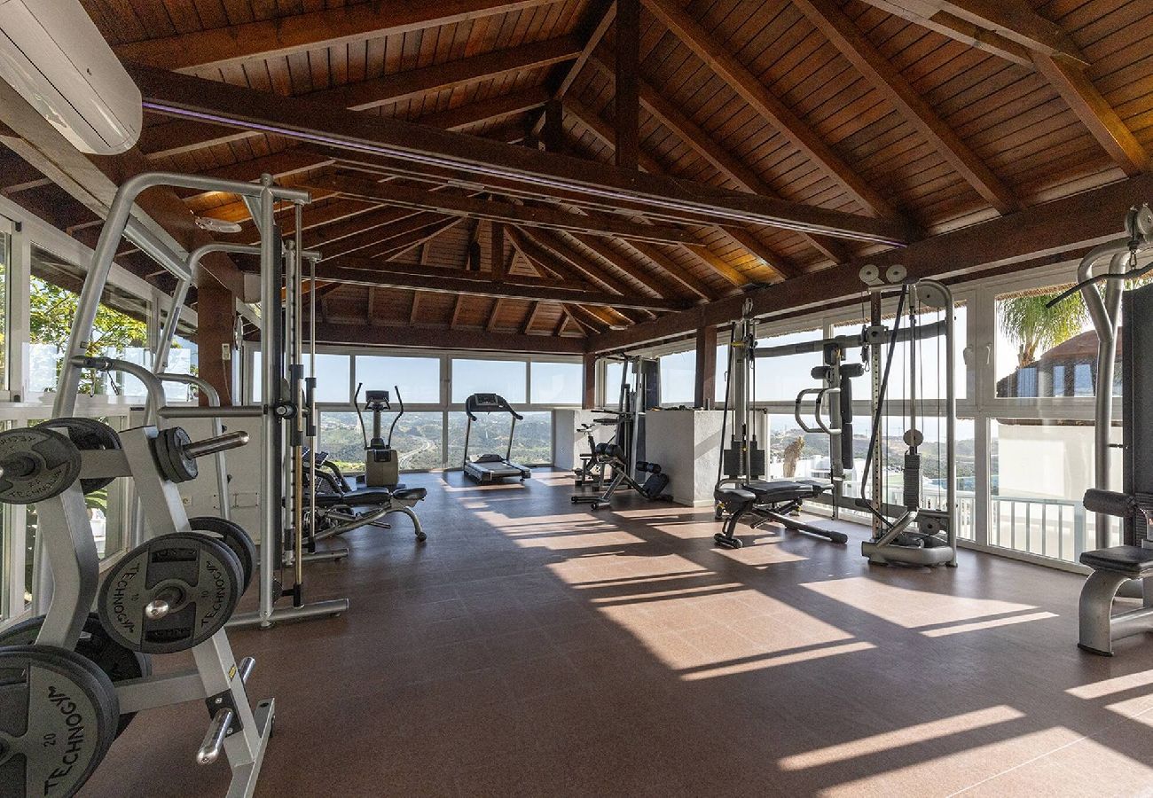 Apartment in La Cala de Mijas - La Cala Hills Club 2 Bed Duplex Penthouse, Sea Views & Hot Tub