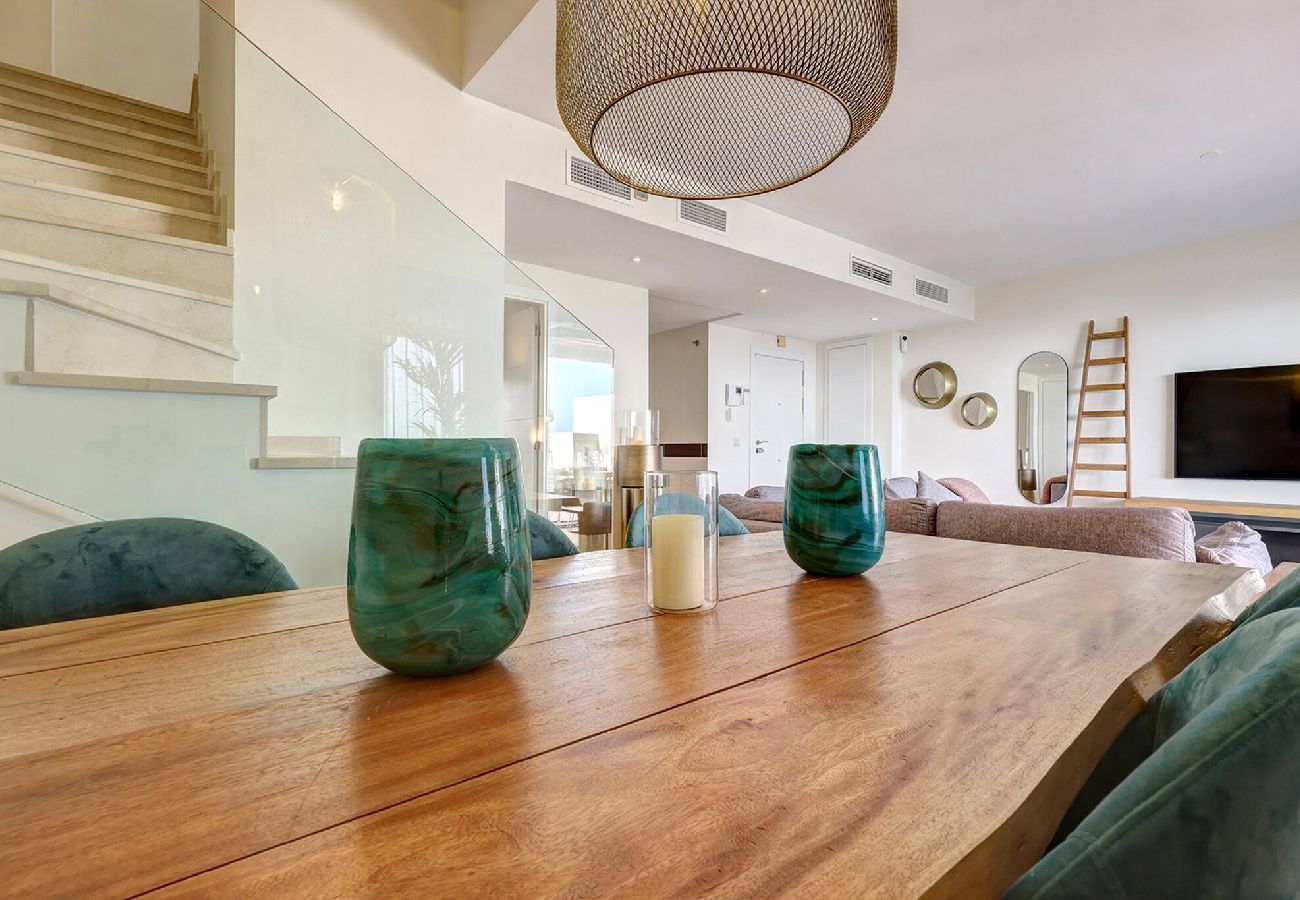 Apartment in La Cala de Mijas - La Cala Hills Club 2 Bed Duplex Penthouse, Sea Views & Hot Tub
