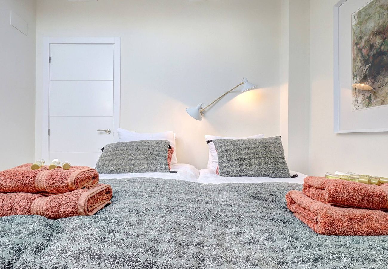 Apartment in La Cala de Mijas - La Cala Hills Club 2 Bed Duplex Penthouse, Sea Views & Hot Tub