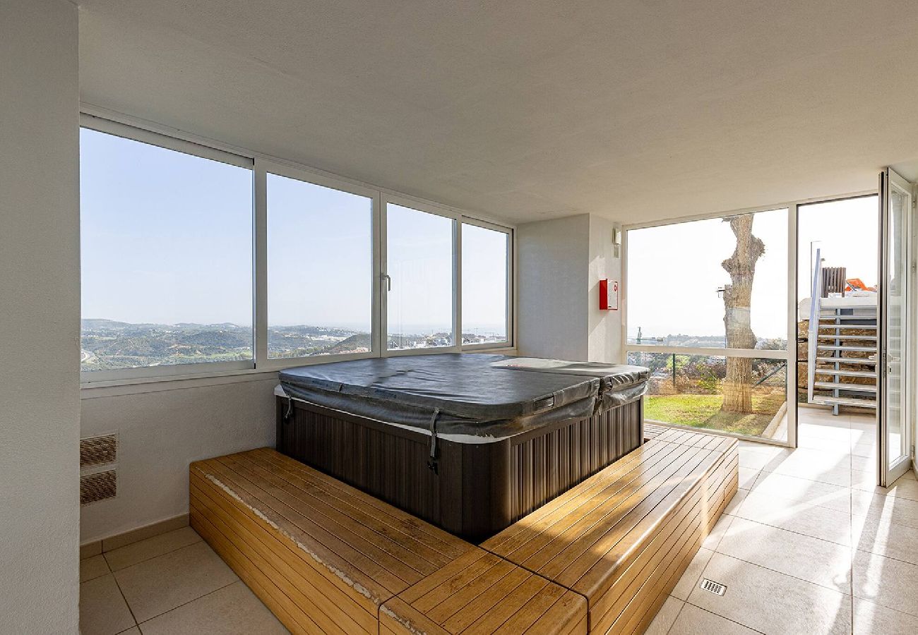 Apartment in La Cala de Mijas - La Cala Hills Club 2 Bed Duplex Penthouse, Sea Views & Hot Tub