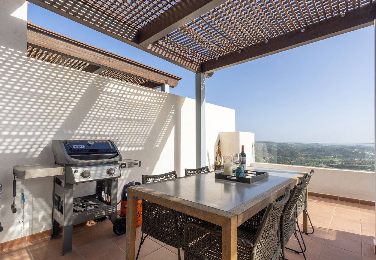 Apartment in La Cala de Mijas - La Cala Hills Club 2 Bed Duplex Penthouse, Sea Views & Hot Tub