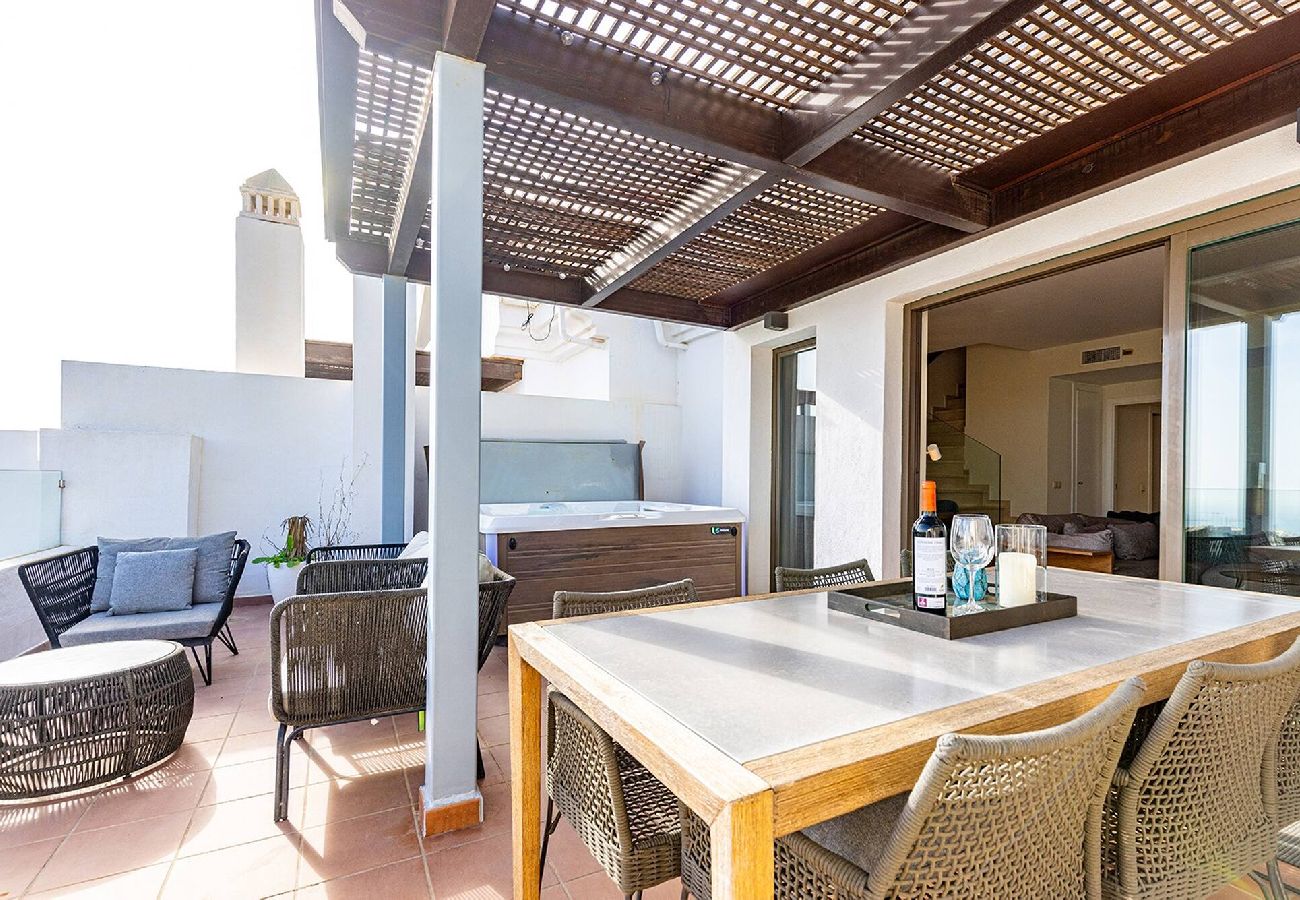 Apartment in La Cala de Mijas - La Cala Hills Club 2 Bed Duplex Penthouse, Sea Views & Hot Tub