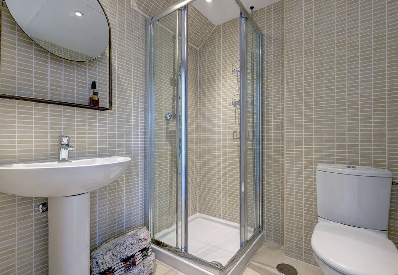 Apartment in La Cala de Mijas - La Cala Hills Club 2 Bed Duplex Penthouse, Sea Views & Hot Tub