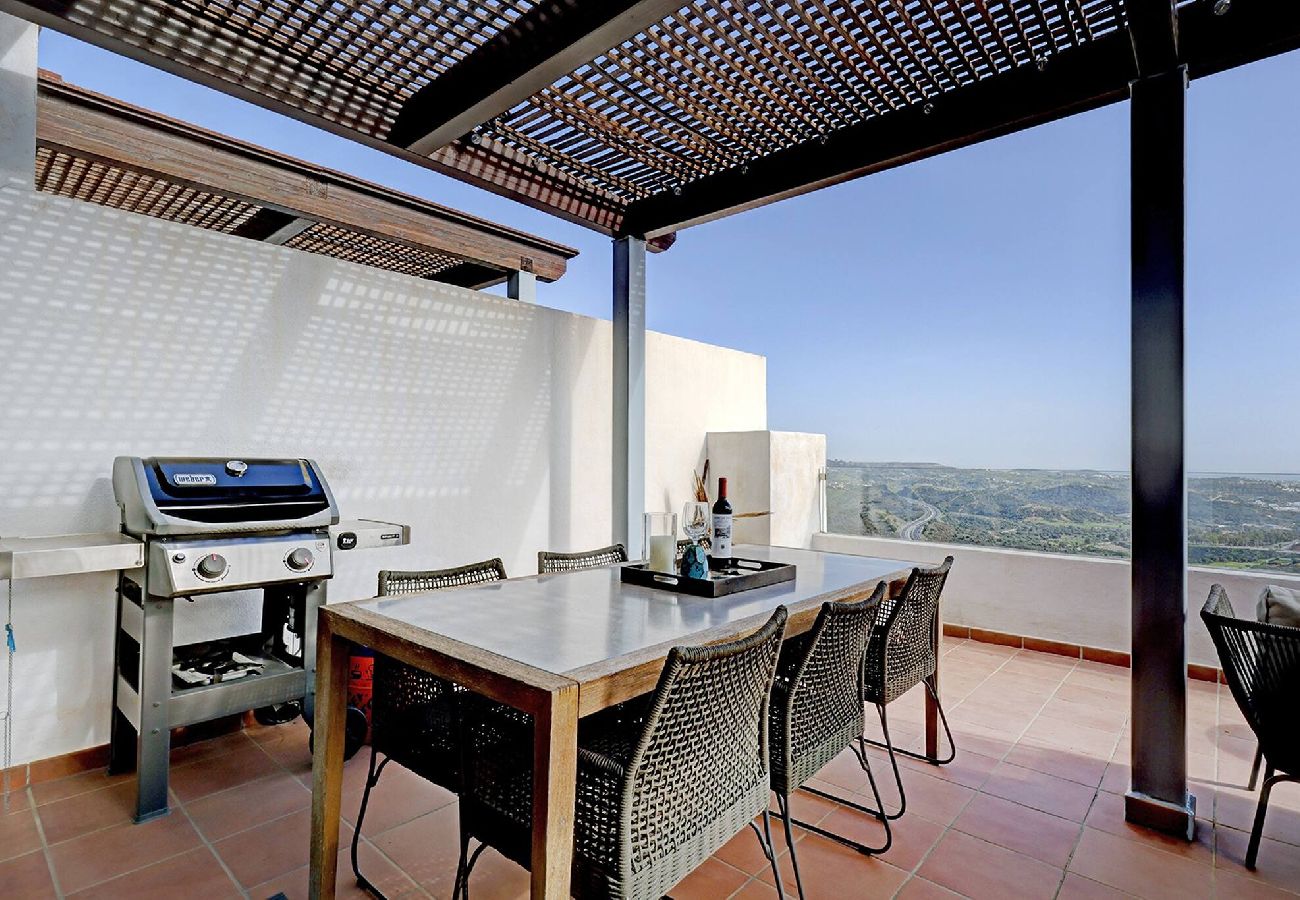 Apartment in La Cala de Mijas - La Cala Hills Club 2 Bed Duplex Penthouse, Sea Views & Hot Tub